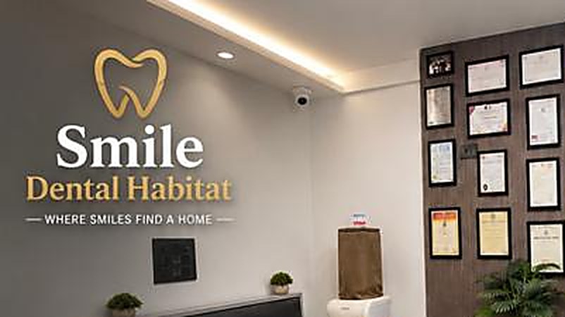 Reception and waiting area at Smile Dental Habitat, Indirapuram